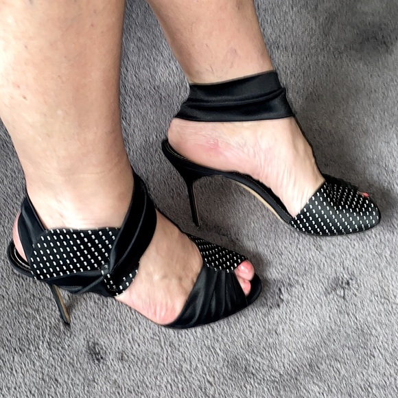 Manolo Blahnik • “Bimba Pois” BW Heels - Picture 14 of 16